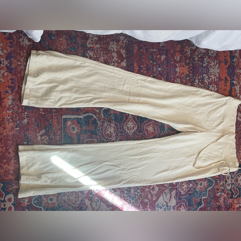 Brandy Melville white sweats